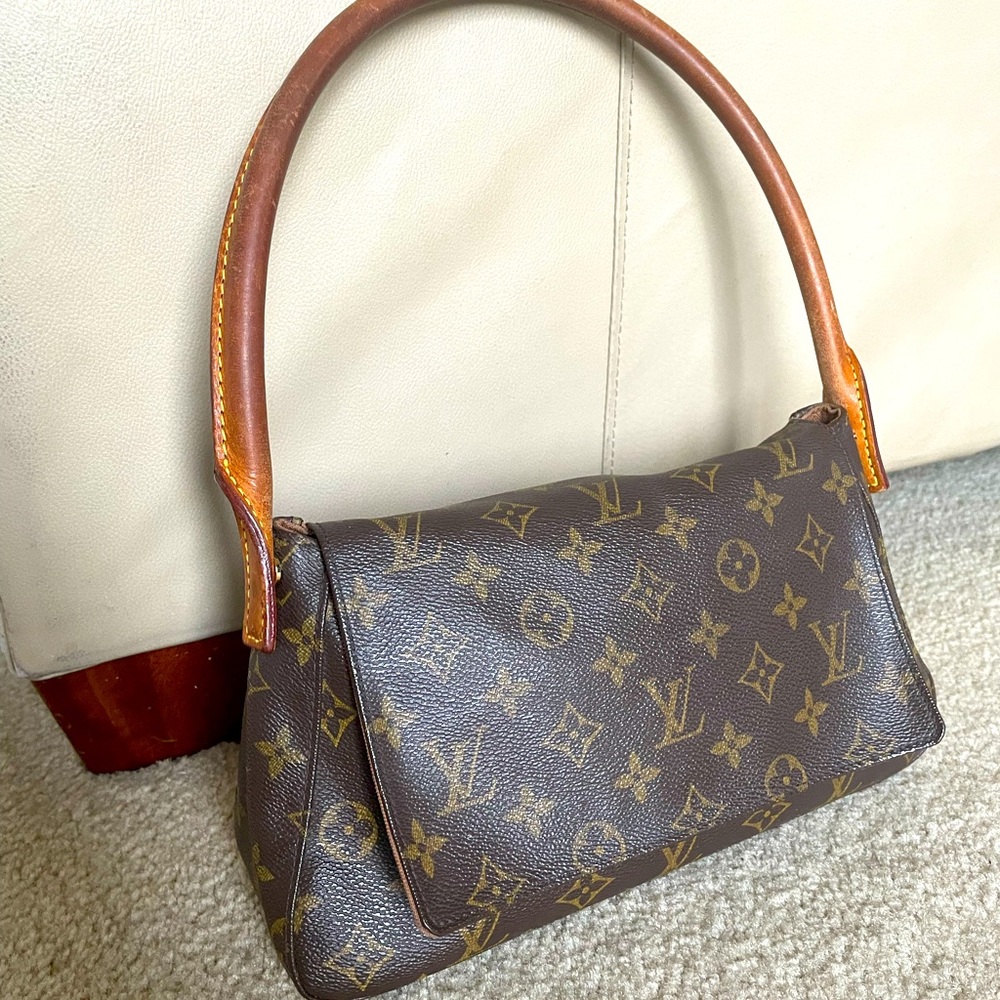 Louis Vuitton Looping Handbag Monogram Canvas Mini